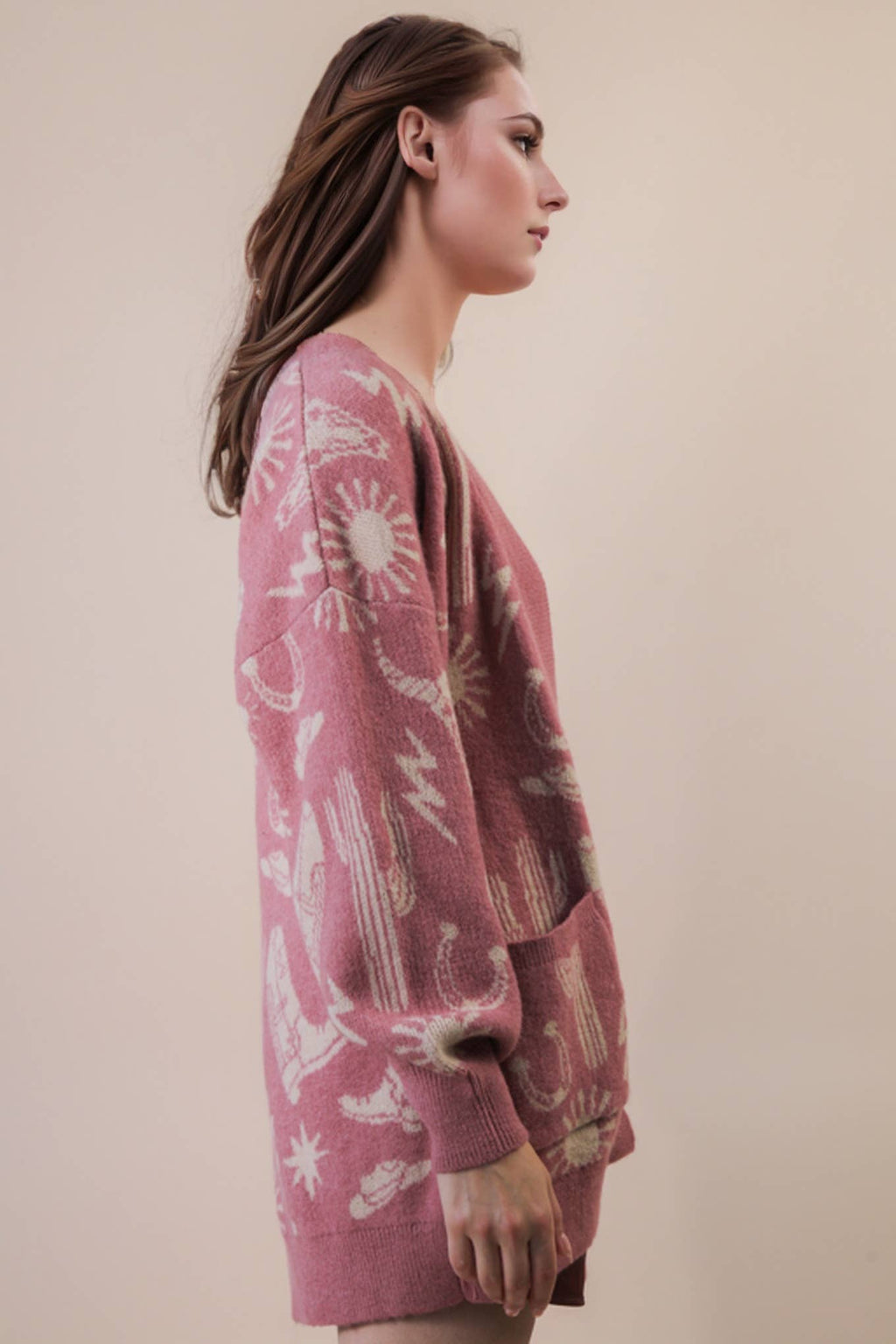 12W3393N-Oversized Western Graphic Knit Sweater Cardigan: CHOCOLATE / S-M-L/2-2-2