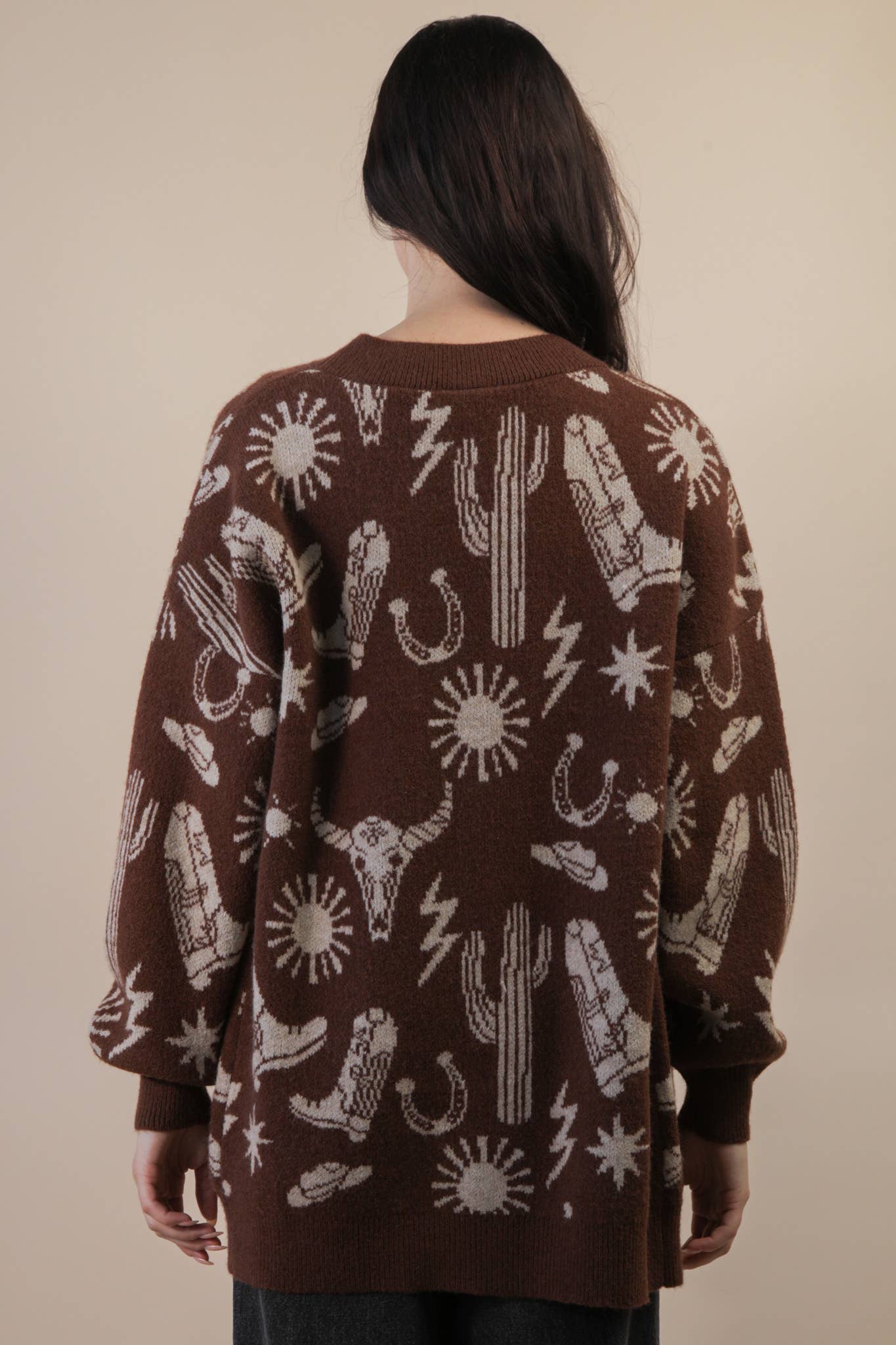 12W3393N-Oversized Western Graphic Knit Sweater Cardigan: CHOCOLATE / S-M-L/2-2-2