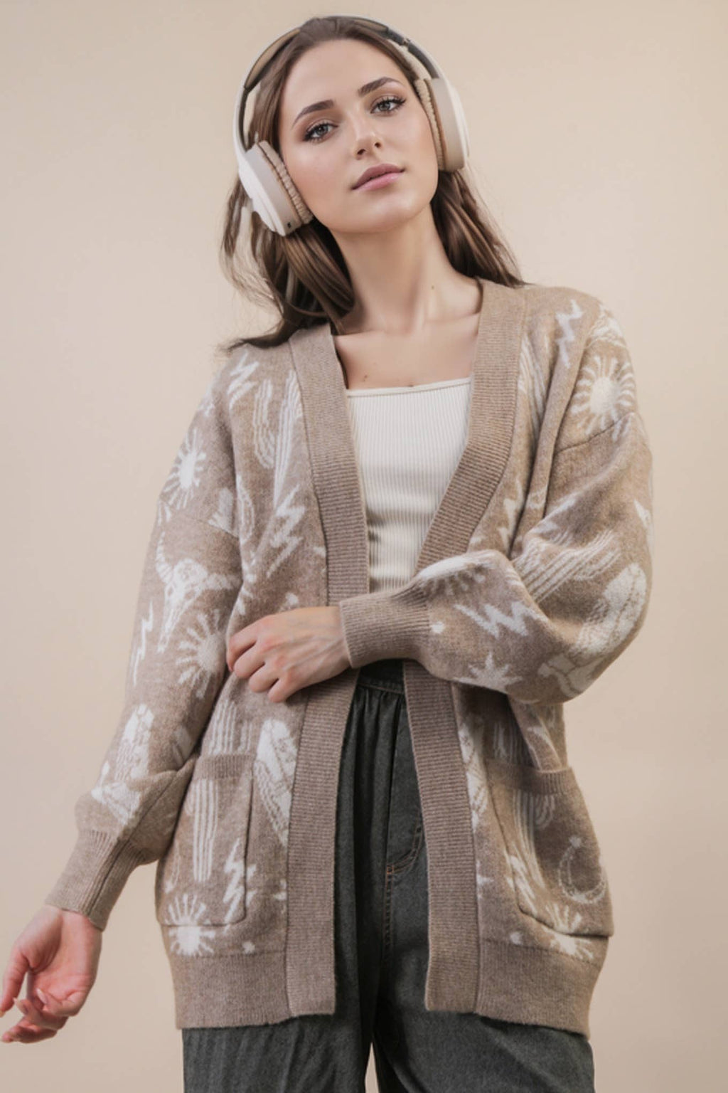 12W3393N-Oversized Western Graphic Knit Sweater Cardigan: CHOCOLATE / S-M-L/2-2-2